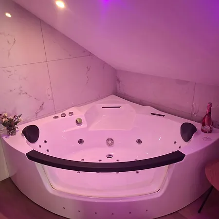 Apartma Brigita Couette-café *