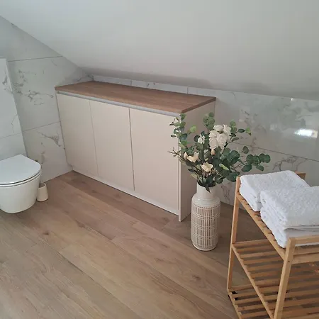 Brigita Holiday Rooms - Udobje, Mir In Sprostitev V Blizini Jezera Nocleg ze śniadaniem